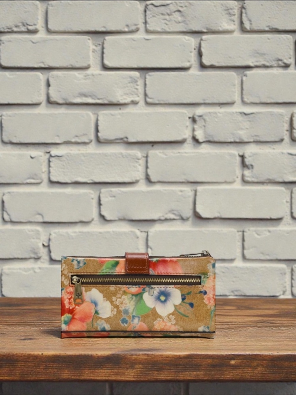 Patricia Nash Nazari Bifold Leather Wallet RFID Apricot Blossom NWT - Picture 3 of 8